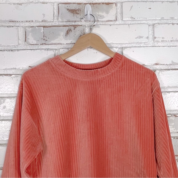 ASOS Cropped Salmon Pink Ribbed Long Sleeve Crew Neck Lounge Play Velour Top - Picture 2 of 12